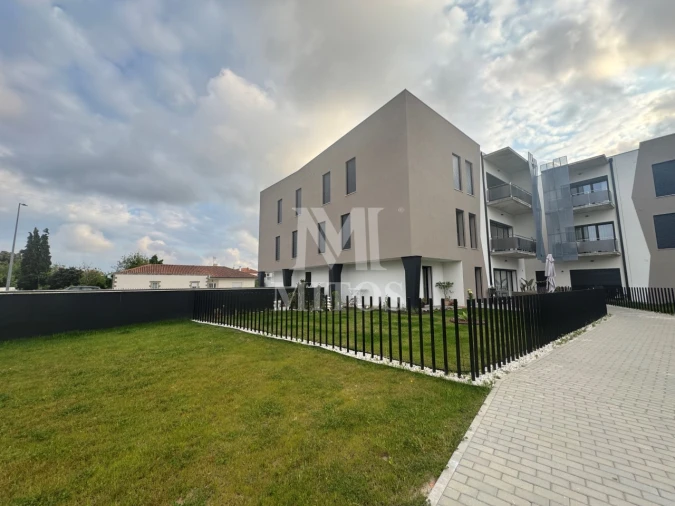 Apartamento T2 para Arrendamento em Santa Marta de Portuzelo Foto 15