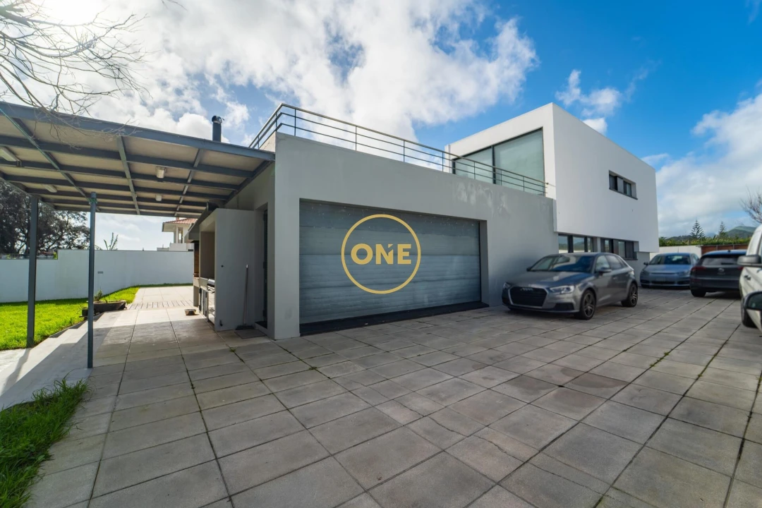 Moradia T5 para Venda em Rosto do Cão (São Roque) Foto 51