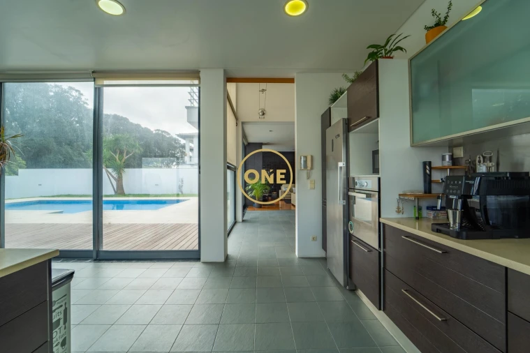 Moradia T5 para Venda em Rosto do Cão (São Roque) Foto 39