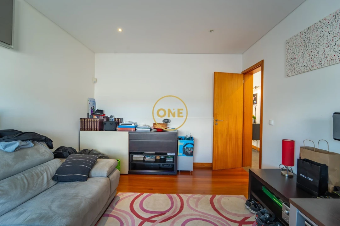 Moradia T5 para Venda em Rosto do Cão (São Roque) Foto 19