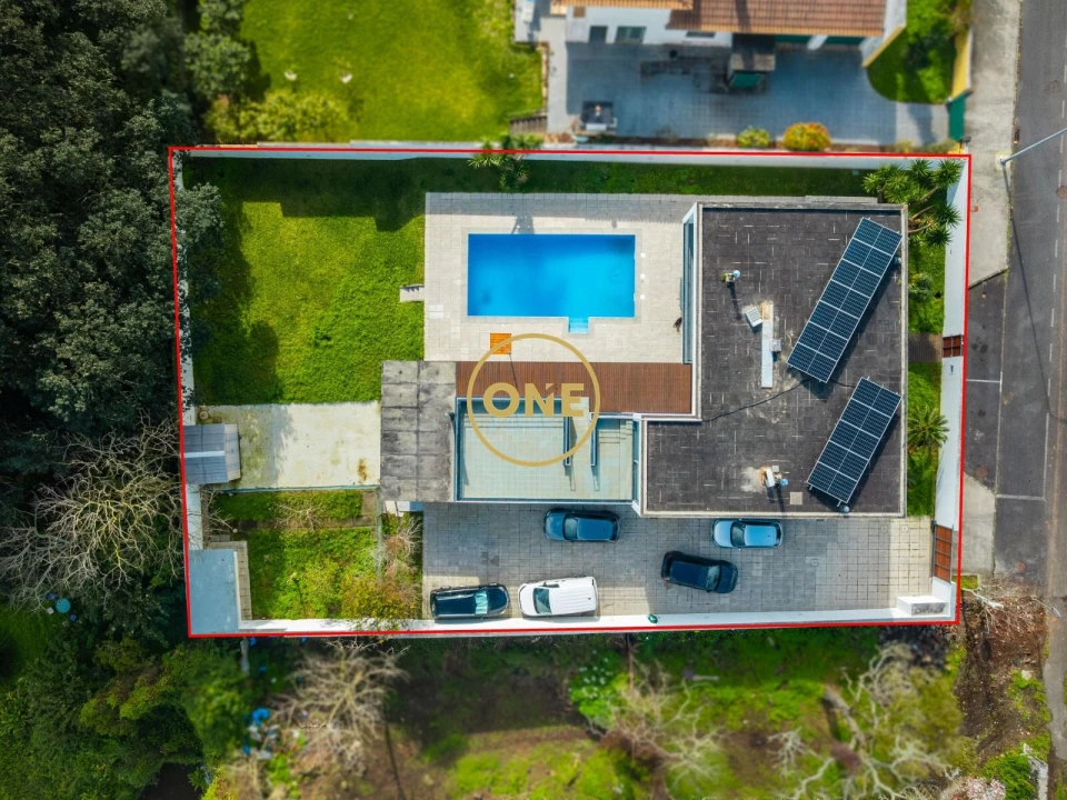 Moradia T5 para Venda em Rosto do Cão (São Roque) Foto 4