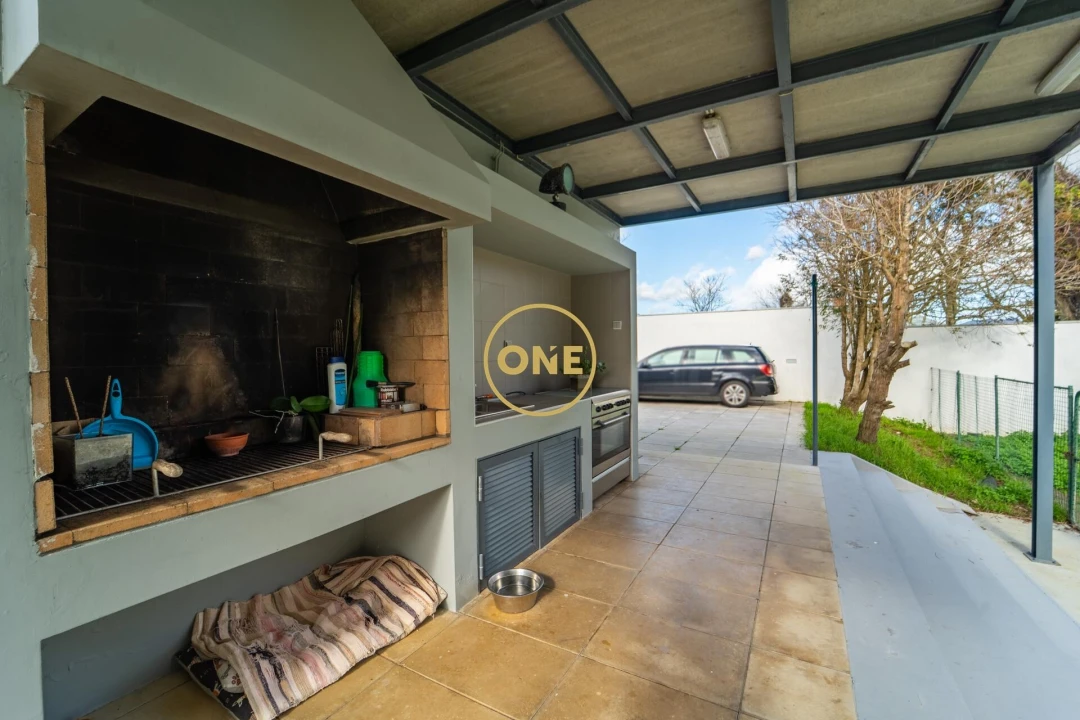 Moradia T5 para Venda em Rosto do Cão (São Roque) Foto 53