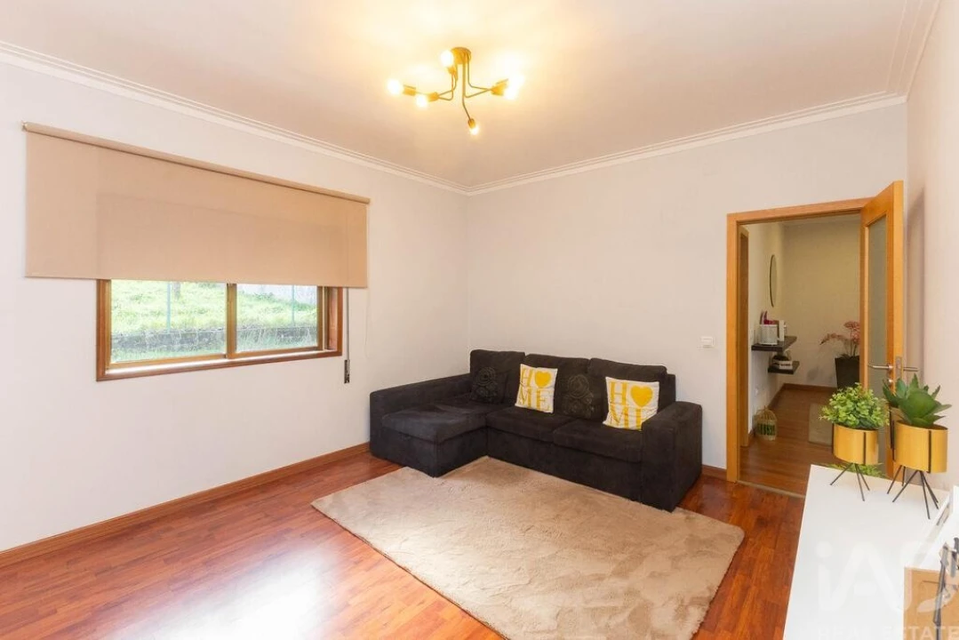 Moradia T3 para Venda em Valongo Foto 8