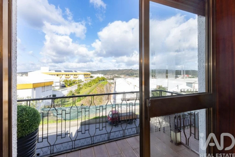 Moradia T3 para Venda em Valongo Foto 17