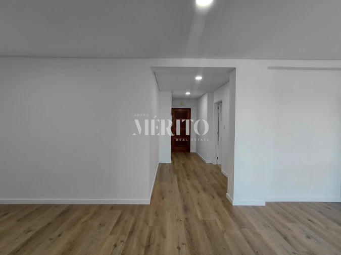 Apartamento para Venda em Arcozelo Foto 13