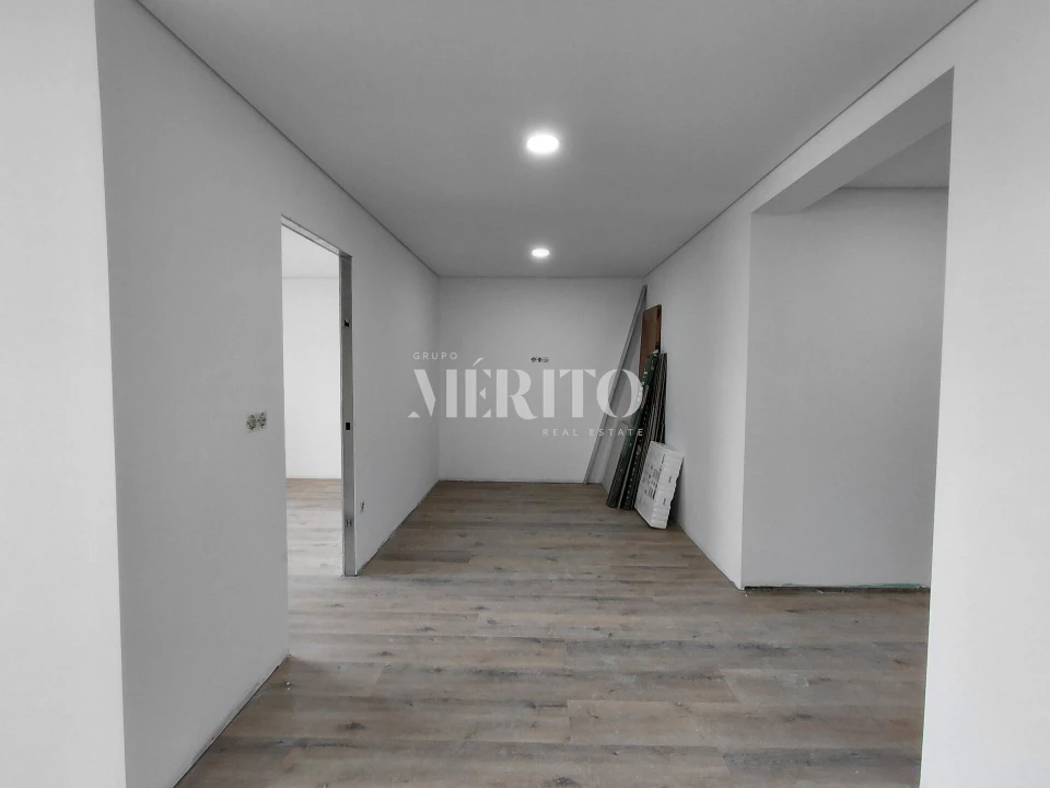 Apartamento para Venda em Arcozelo Foto 5