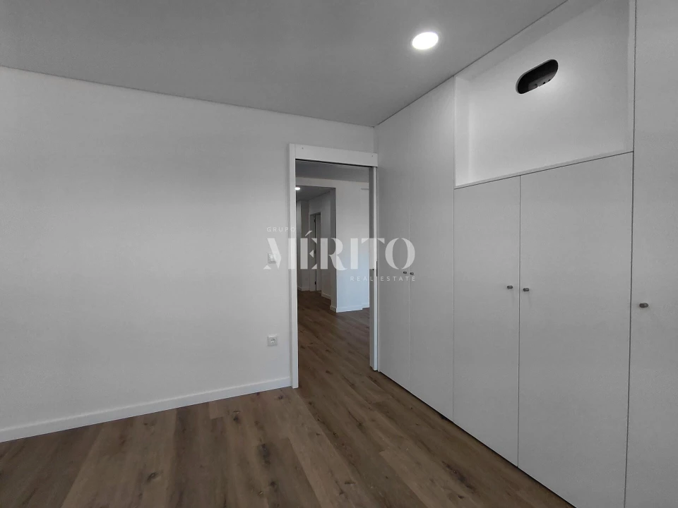 Apartamento para Venda em Arcozelo Foto 11