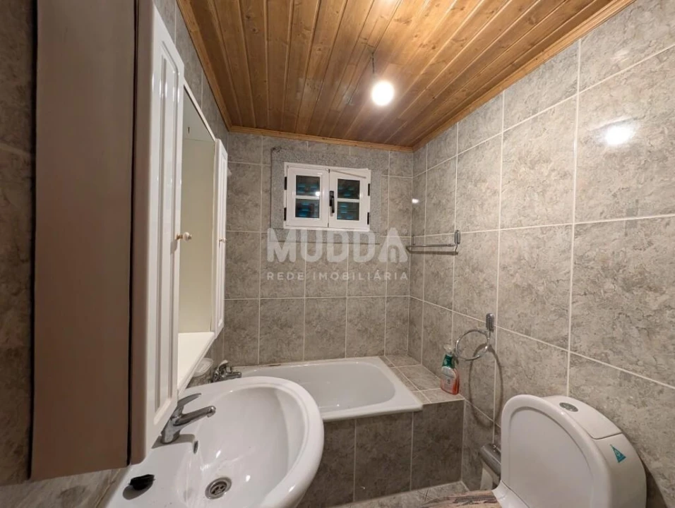 Moradia T4 para Venda em Grijo de Parada Foto 8