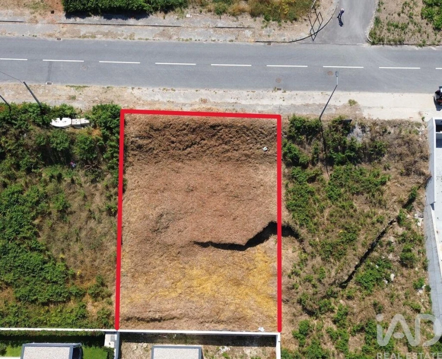 Terreno para Venda em Ruivães e Novais Foto 2