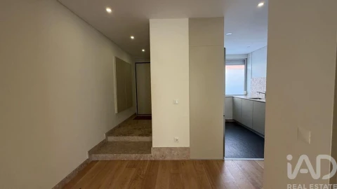 Apartamento T2 para Arrendamento em Estrela