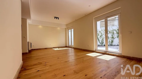 Apartamento T2 para Arrendamento em Estrela
