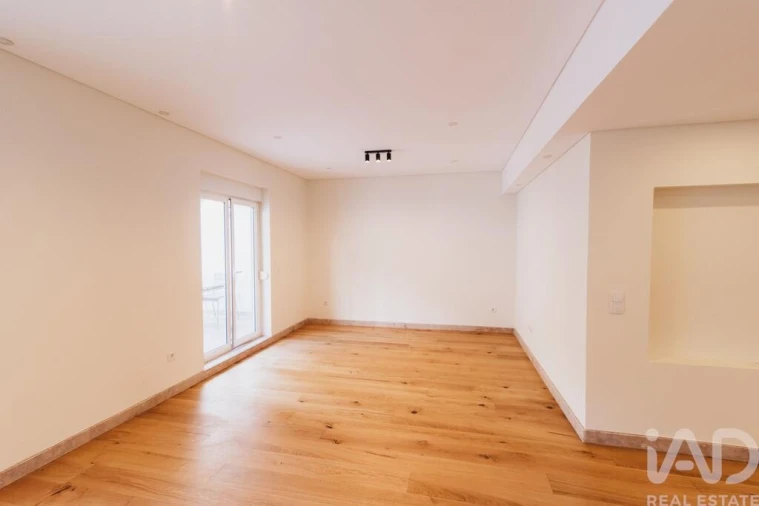 Apartamento T2 para Arrendamento em Estrela Foto 4