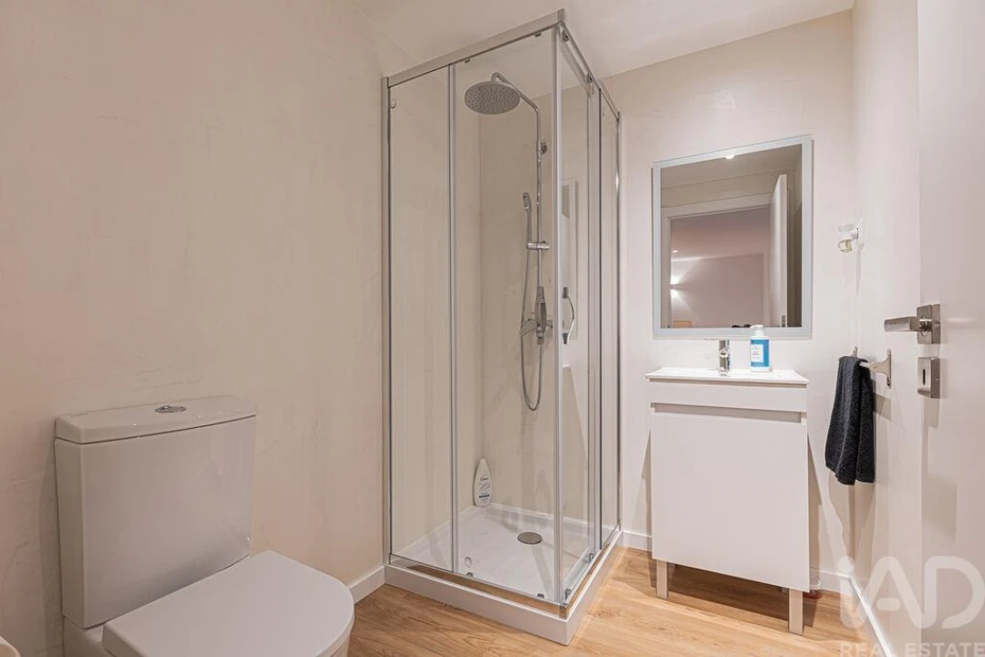 Moradia T4 para Venda em Santo Isidoro Foto 36