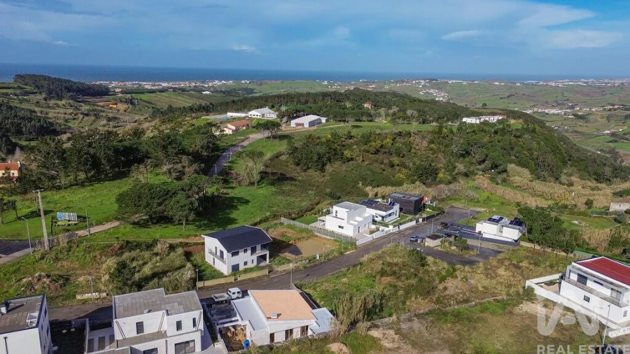 Moradia T4 para Venda em Santo Isidoro Foto 10