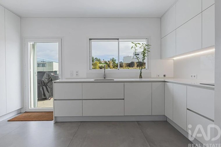 Moradia T4 para Venda em Santo Isidoro Foto 22