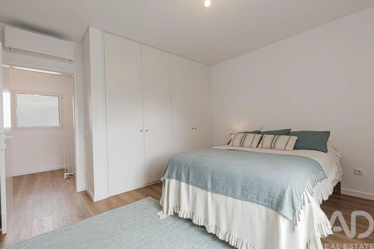 Moradia T4 para Venda em Santo Isidoro Foto 31