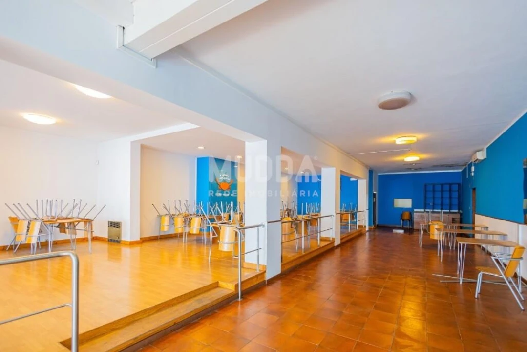 Loja para Venda em Requeixo, Nossa Senhora de Fátima e Nariz Foto 2