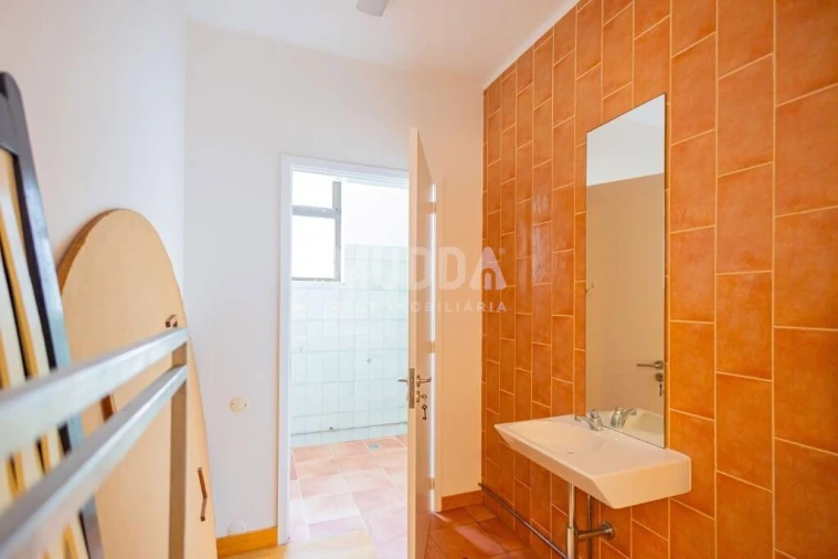 Loja para Venda em Requeixo, Nossa Senhora de Fátima e Nariz Foto 4