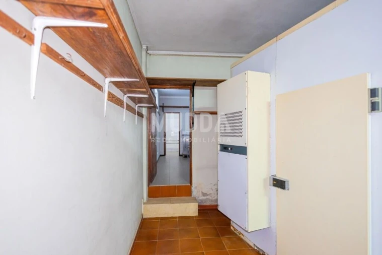 Loja para Venda em Requeixo, Nossa Senhora de Fátima e Nariz Foto 16