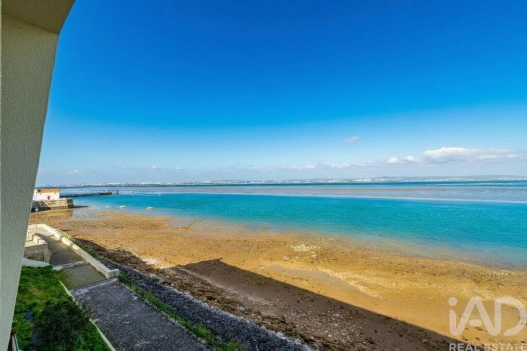 Apartamento T3 para Venda em Alcochete Foto 2