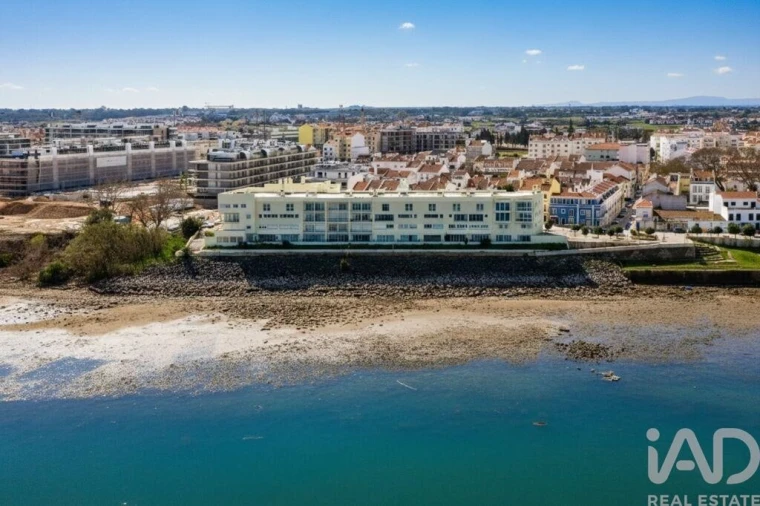 Apartamento T3 para Venda em Alcochete Foto 5