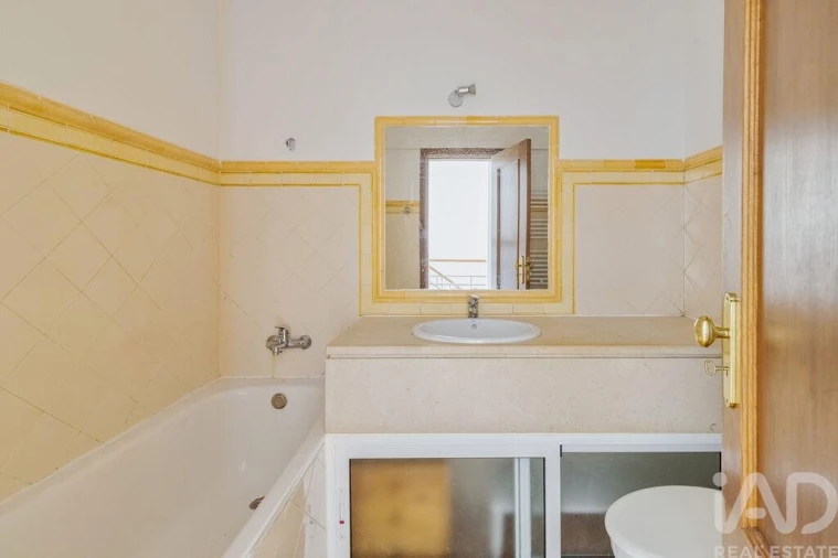 Apartamento T3 para Venda em Alcochete Foto 36