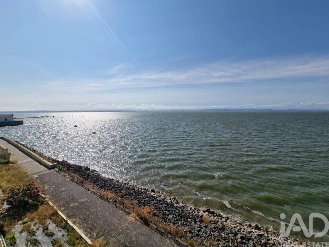 Apartamento T3 para Venda em Alcochete Foto 18