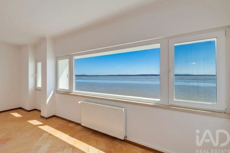 Apartamento T3 para Venda em Alcochete Foto 1