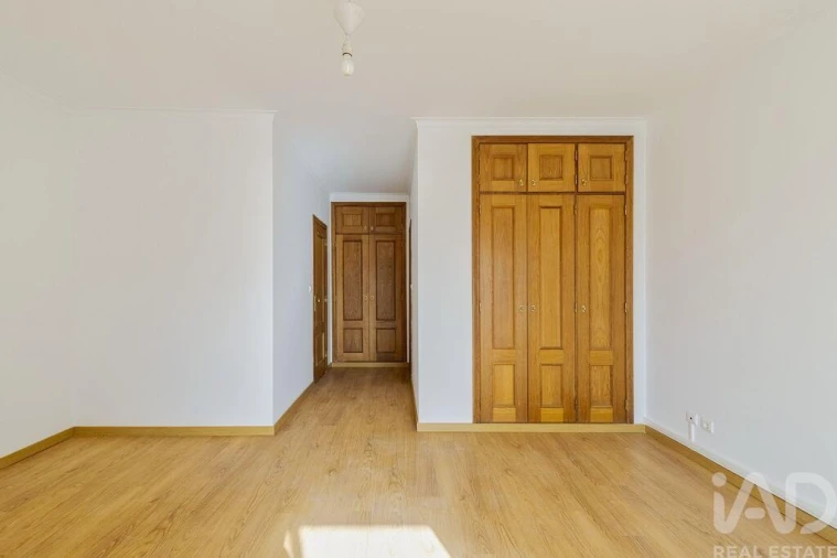 Apartamento T3 para Venda em Alcochete Foto 30