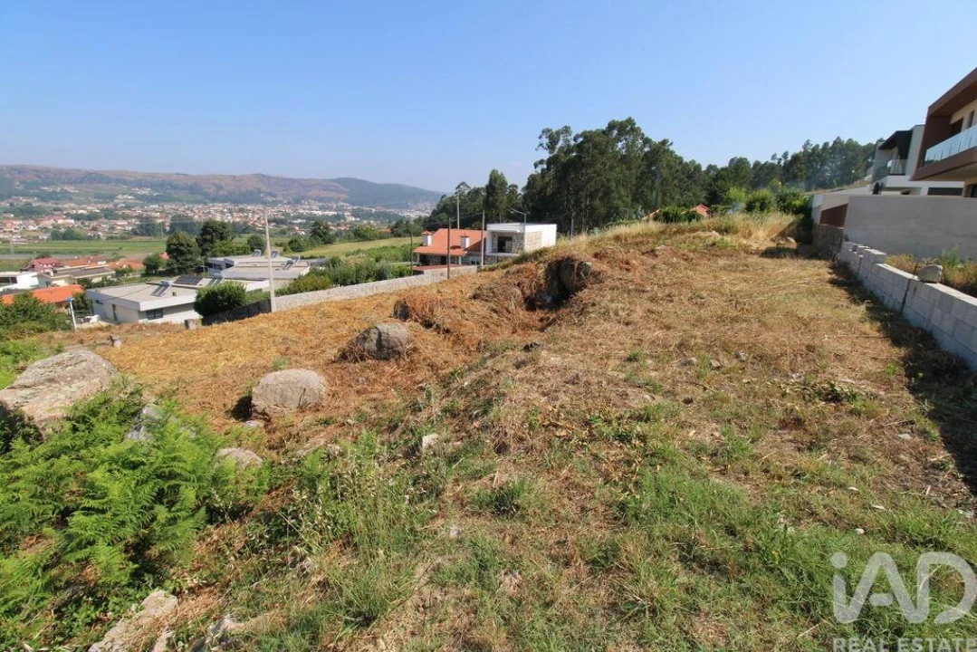 Terreno para Venda em Ruivães e Novais Foto 6