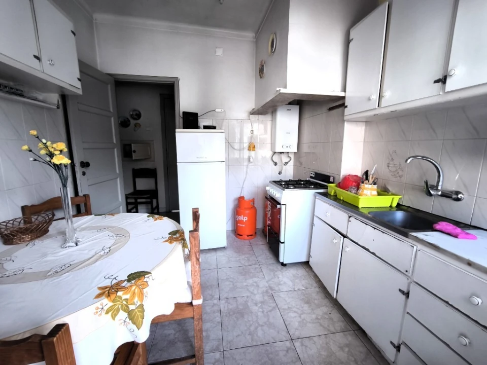 Apartamento T2 para Venda em Sesimbra (Santiago) Foto 2