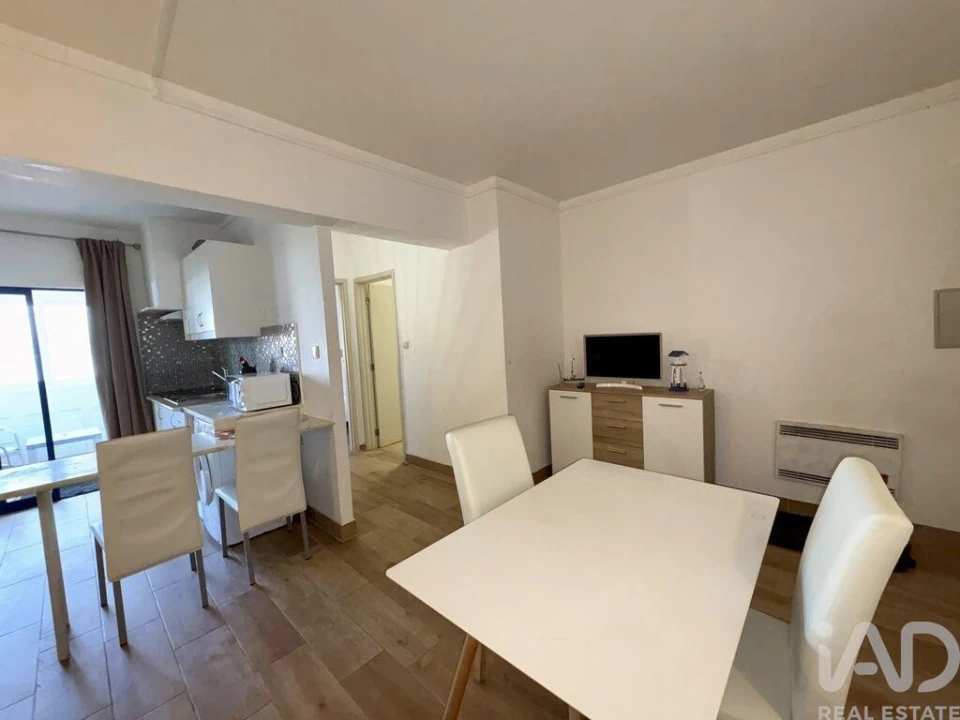 Apartamento T1 para Venda em Portimão Foto 3