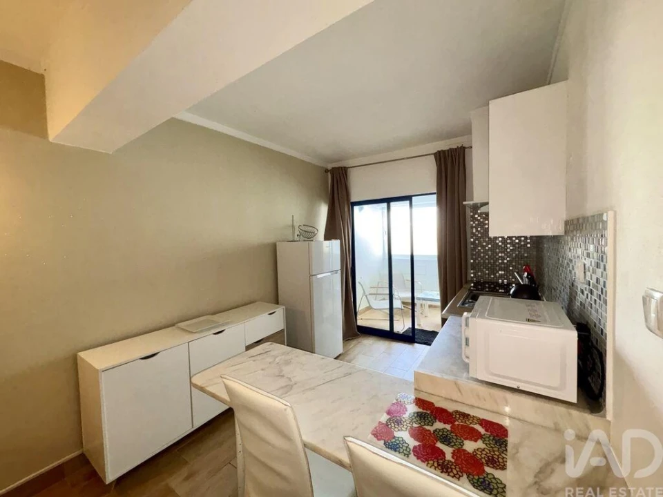 Apartamento T1 para Venda em Portimão Foto 4