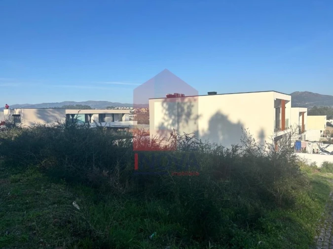 Moradia T3 para Venda em Vila Verde e Barbudo Foto 19