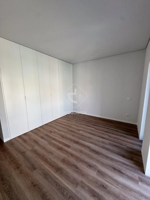 Apartamento T3 para Venda em Subportela, Deocriste e Portela Susã