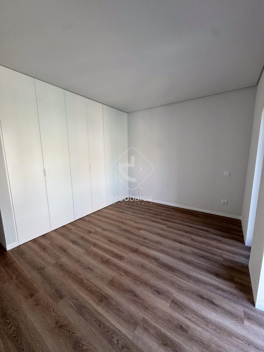 Apartamento T3 para Venda em Subportela, Deocriste e Portela Susã Foto 8