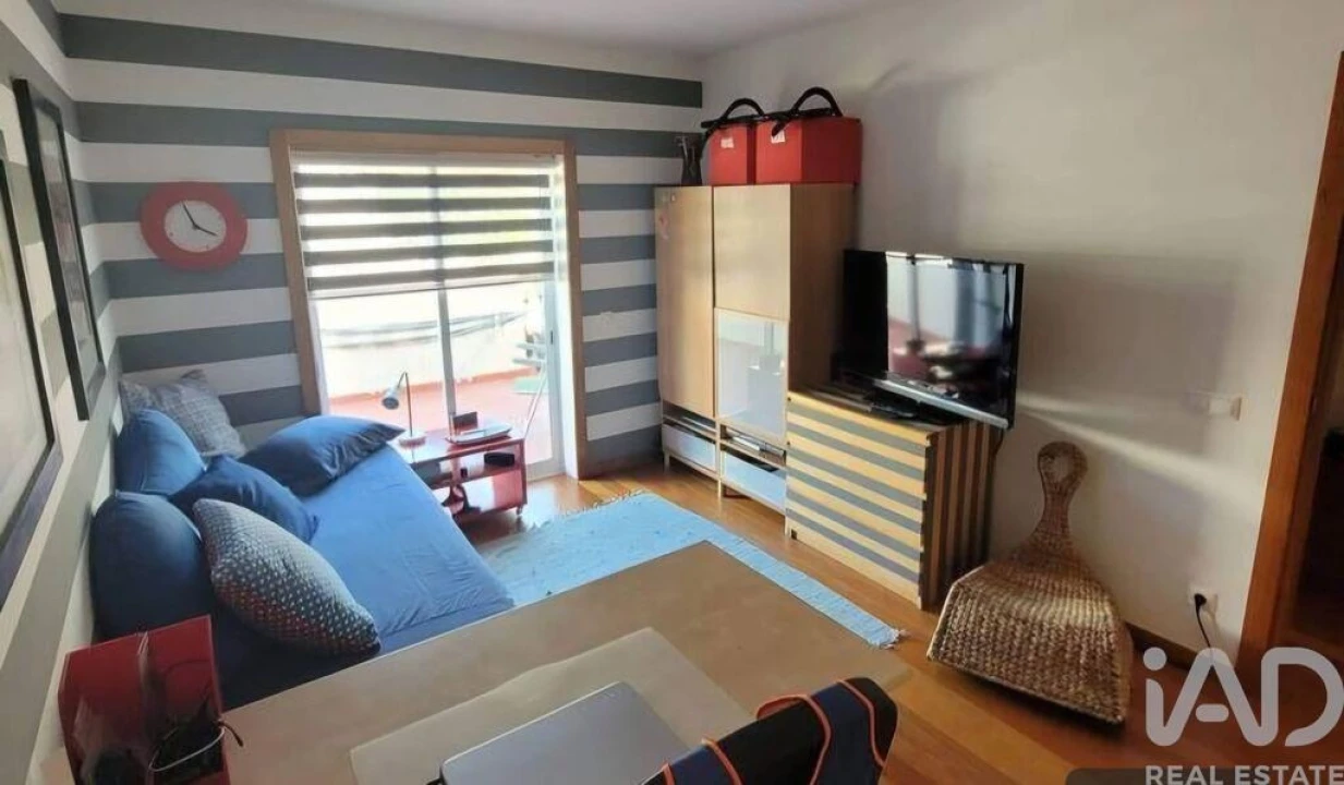 Apartamento T3 para Venda em São Domingos de Rana Foto 36