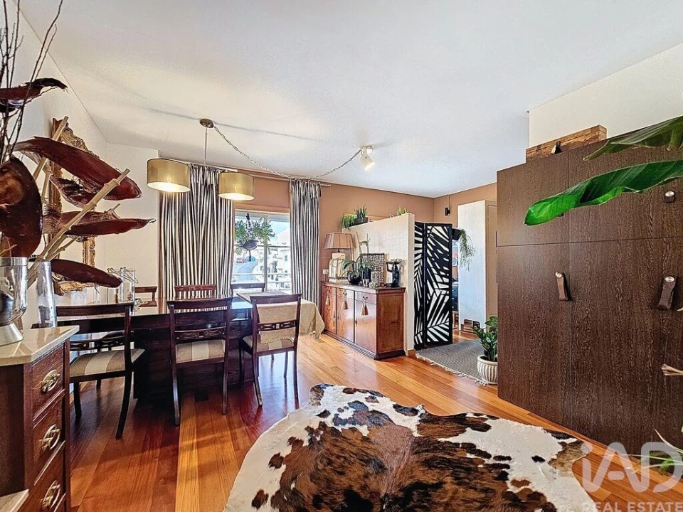 Apartamento T3 para Venda em São Domingos de Rana Foto 11