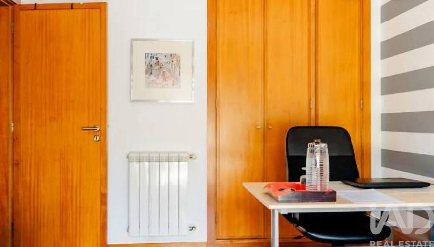 Apartamento T3 para Venda em São Domingos de Rana Foto 40