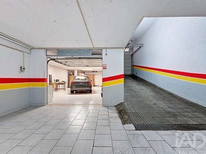 Apartamento T3 para Venda em São Domingos de Rana Foto 28