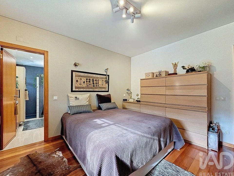 Apartamento T3 para Venda em São Domingos de Rana Foto 16