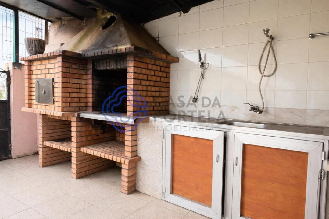 Moradia T2 para Venda em Campo e Sobrado Foto 17