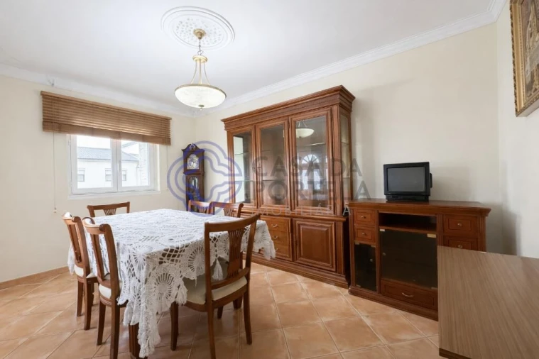 Moradia T2 para Venda em Campo e Sobrado Foto 3