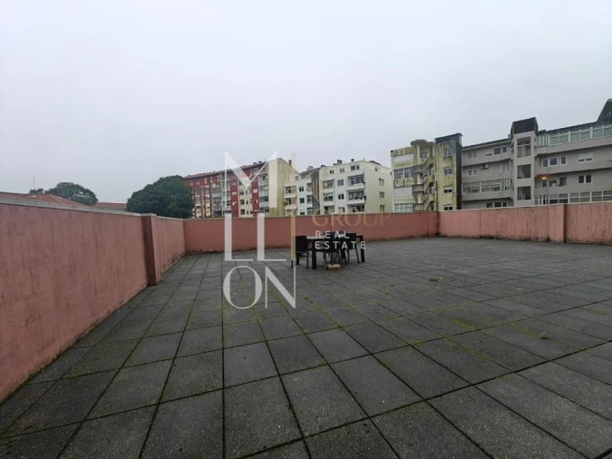 Escritório para Arrendamento em Lordelo do Ouro e Massarelos Foto 9