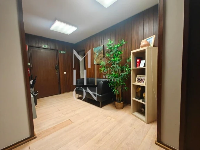 Escritório para Arrendamento em Lordelo do Ouro e Massarelos Foto 6