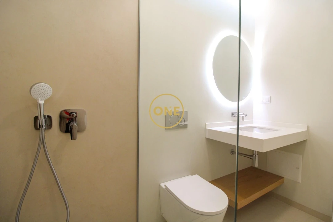 Moradia T4 para Venda em Estreito da Calheta Foto 33