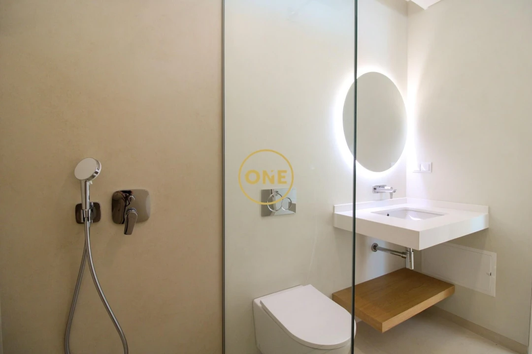 Moradia T4 para Venda em Estreito da Calheta Foto 27