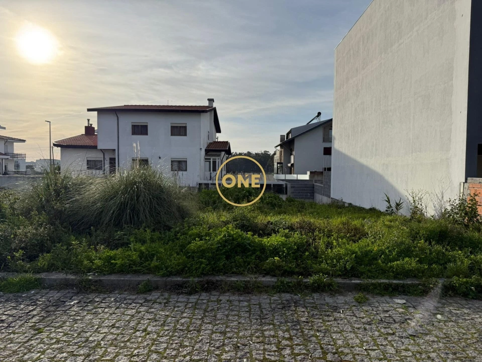 Terreno para Venda em Póvoa de Varzim, Beiriz e Argivai Foto 3