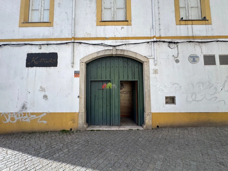 Prédio para Venda em Beja (Santiago Maior e São João Baptista) Foto 51