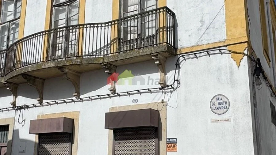 Prédio para Venda em Beja (Santiago Maior e São João Baptista)